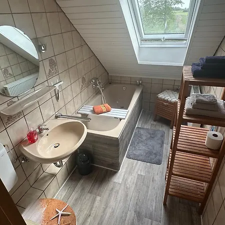 Rosenhaus - Backbord דירה אסנס